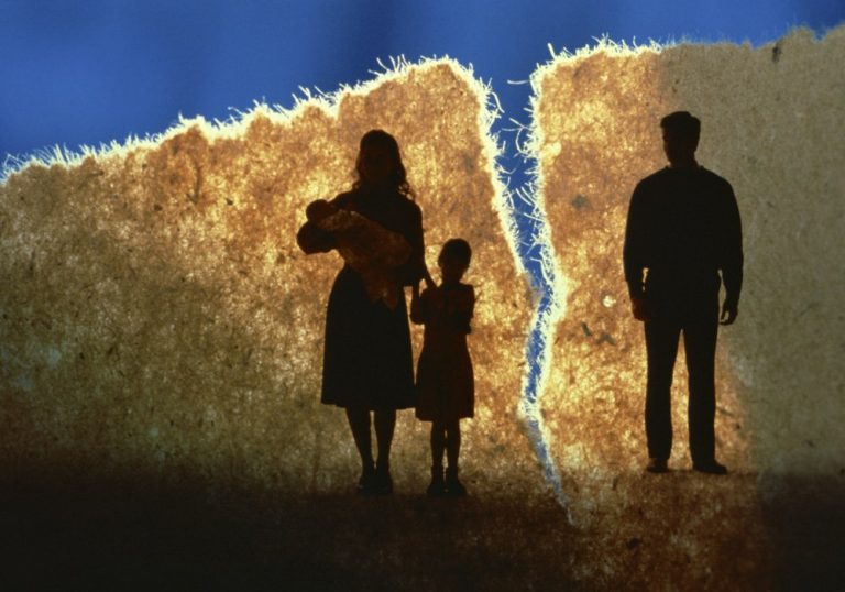 Pais separados: É preciso avisar tudo que acontece com o filho?