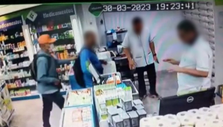 Vídeo mostra assalto em farmácia de Vila Velha