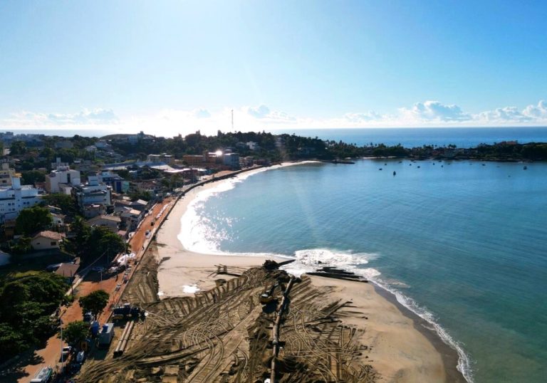 Praia de Meaípe, em Guarapari, já está com novo visual