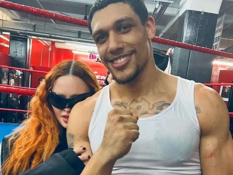 Madonna está namorando boxeador de 29 anos, diz jornal