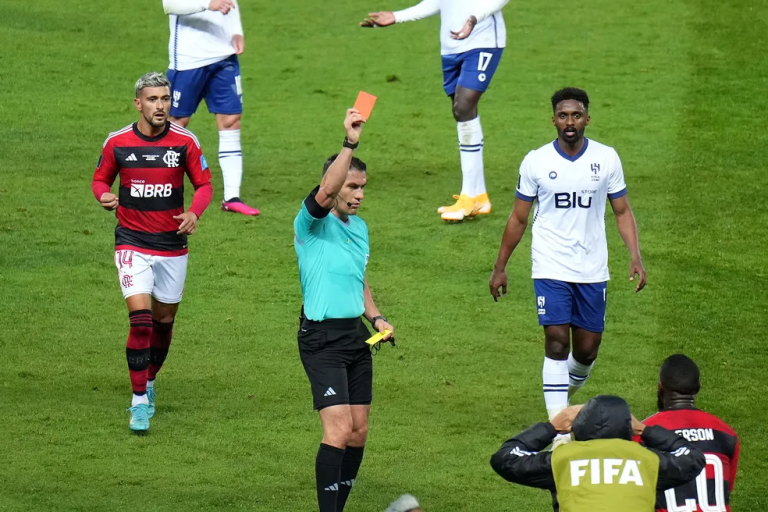 Flamengo é time da Série A com mais cartões em 2023; veja ranking