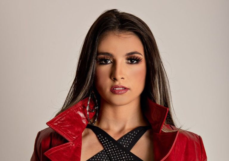 Cantora capixaba lança música “Golpe Trocado” nesta sexta