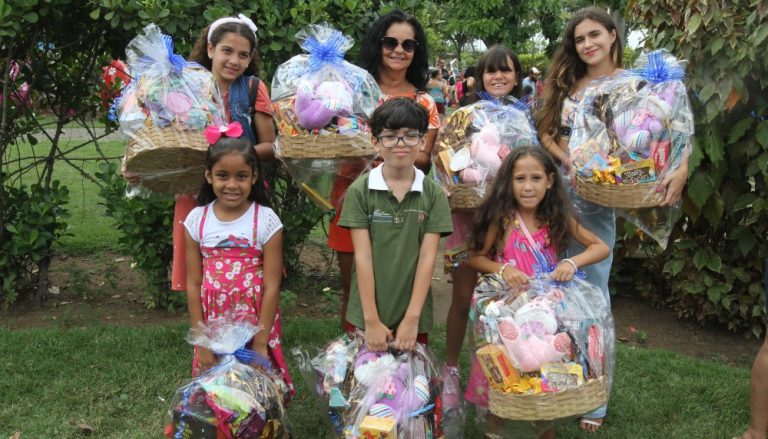 Festa das crianças com superkits de chocolate