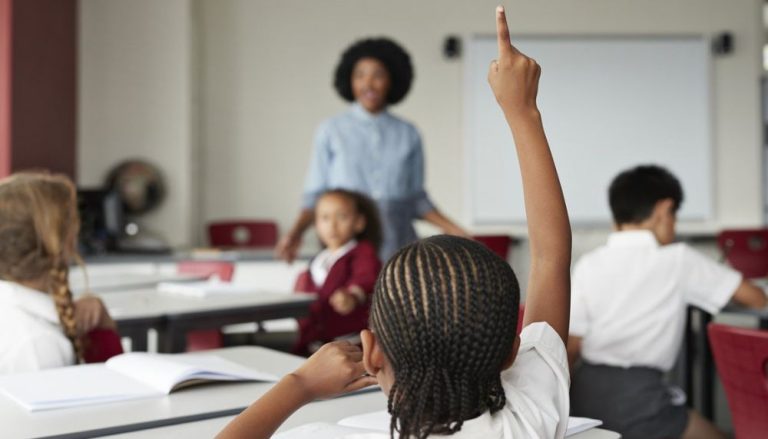 Novo ensino médio vai ser suspenso pelo MEC