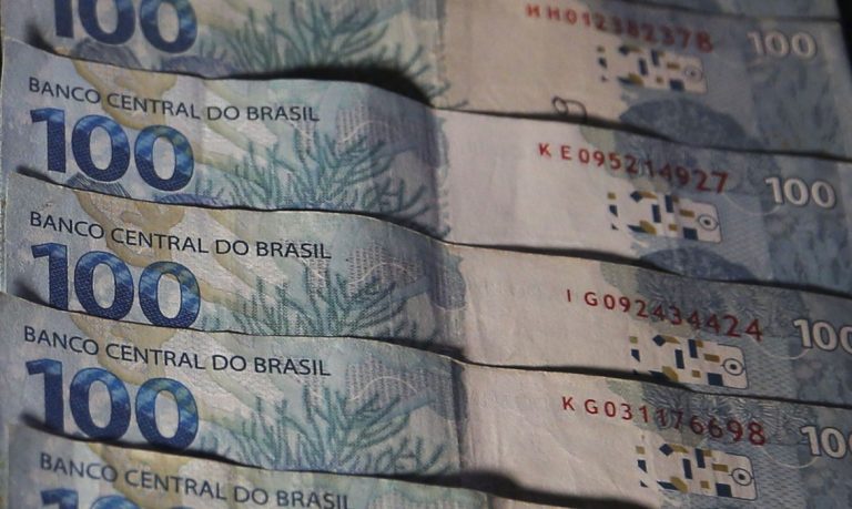 Veja quem recebe o abono salarial do PIS/Pasep em abril