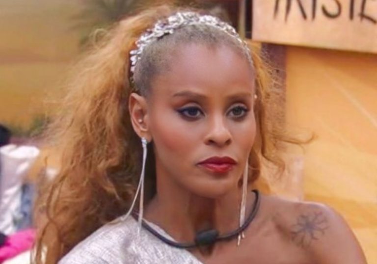 Aline arremata Poder Curinga e poderá colocar alguém no Paredão