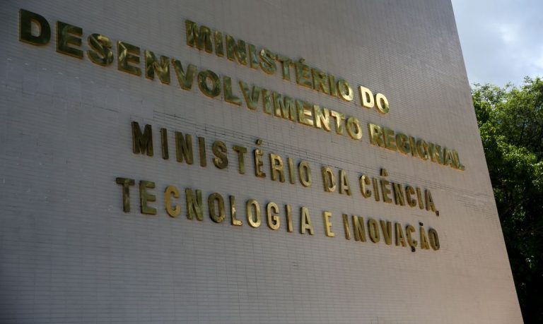 Governo Federal autoriza novo concurso público com 814 vagas