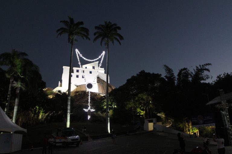 Festa da Penha tem missa no campinho e apresentação de coral nesta segunda