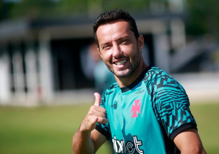 Vasco não renova contrato com Nenê e libera o jogador