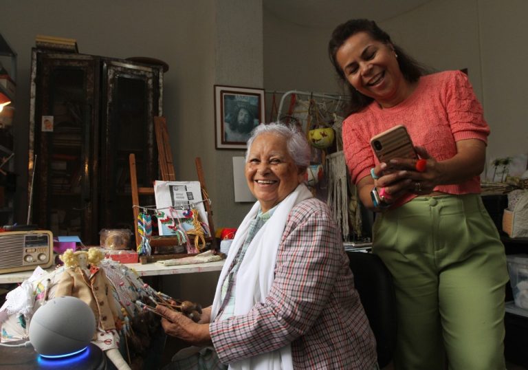 Tecnologia em casa ajuda idosos a viver melhor