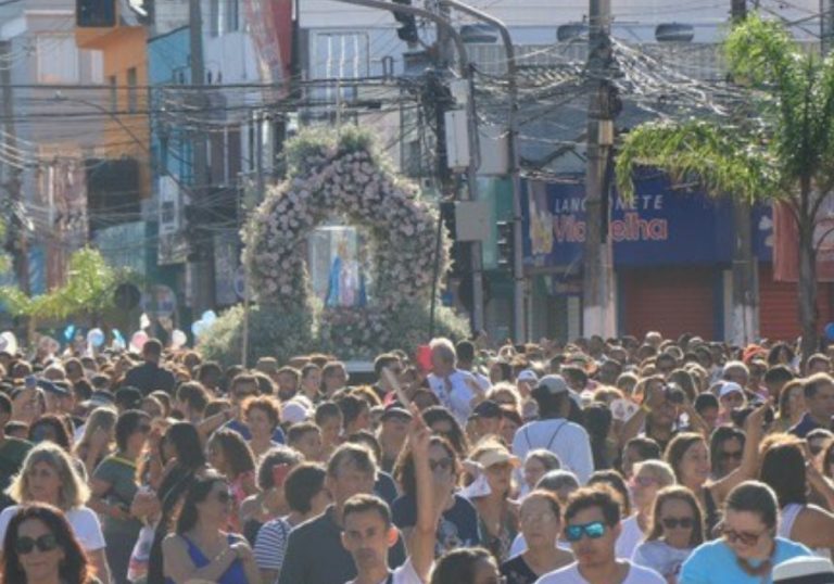 Confira a programação da Festa da Penha para esta segunda-feira