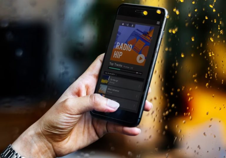 Spotify fica fora do ar na manhã desta quarta-feira