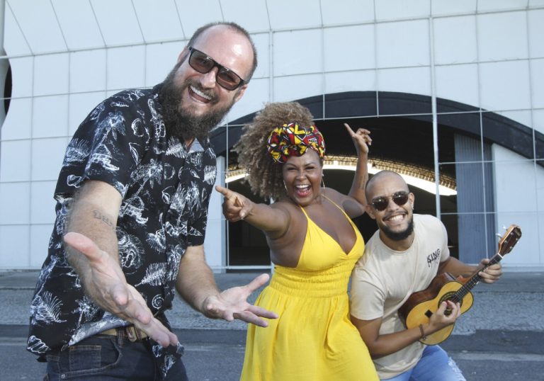 Feijoada e muito samba em festival na Serra