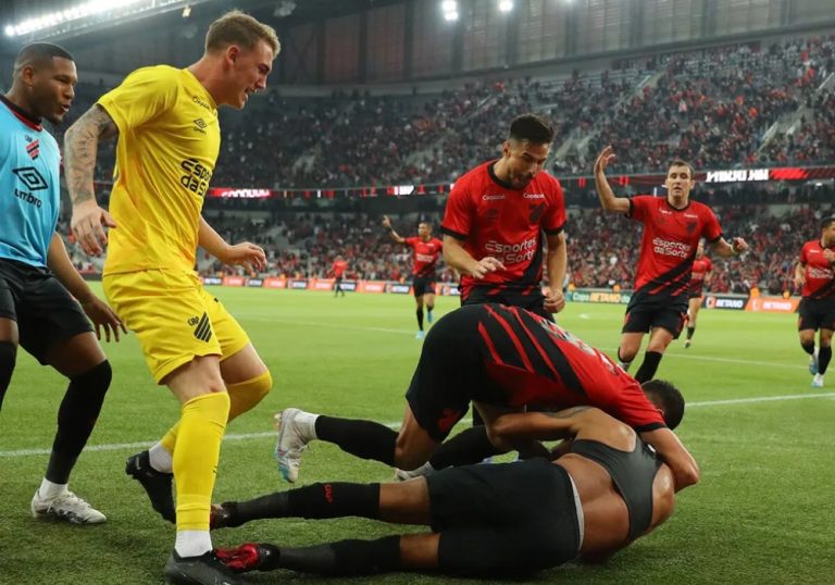 Athletico elimina o CRB da Copa do Brasil nos pênaltis com erro do goleiro