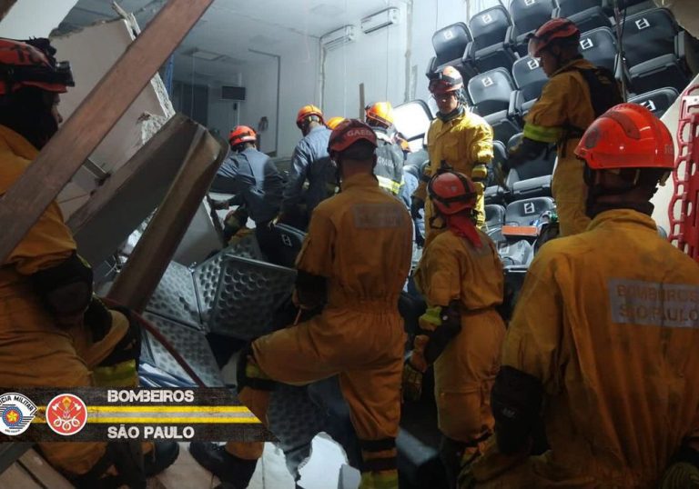 Mezanino que desabou em São Paulo não tinha aviso sobre capacidade