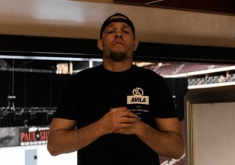 Astro do UFC se entrega à polícia após apagar homem em briga de rua