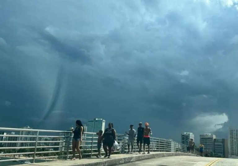 ES em alerta para tempestade e ventos de até 60 km/h. Veja a previsão do tempo