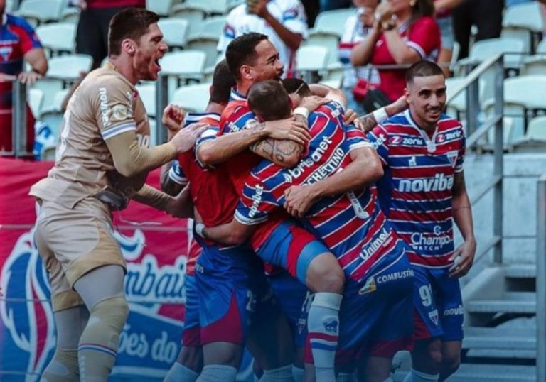 Em jogo agitado, Fortaleza vence o Fluminense e assume liderança do Brasileiro