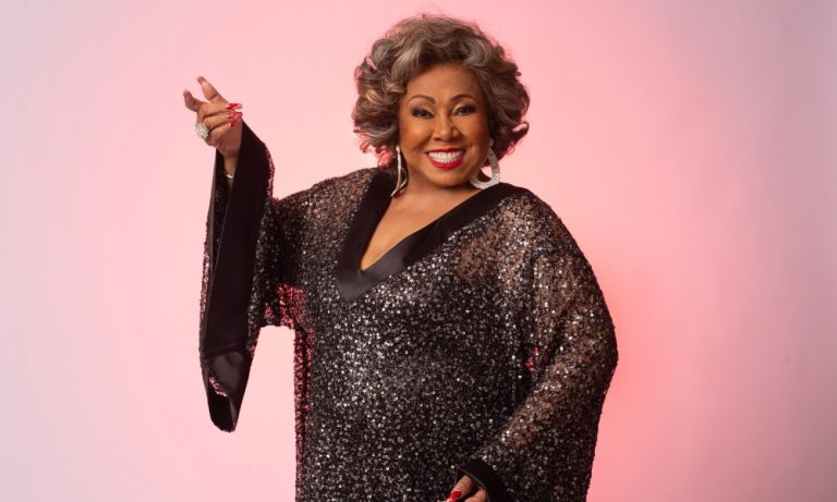 “A fé em Deus é o que me move”, diz Alcione