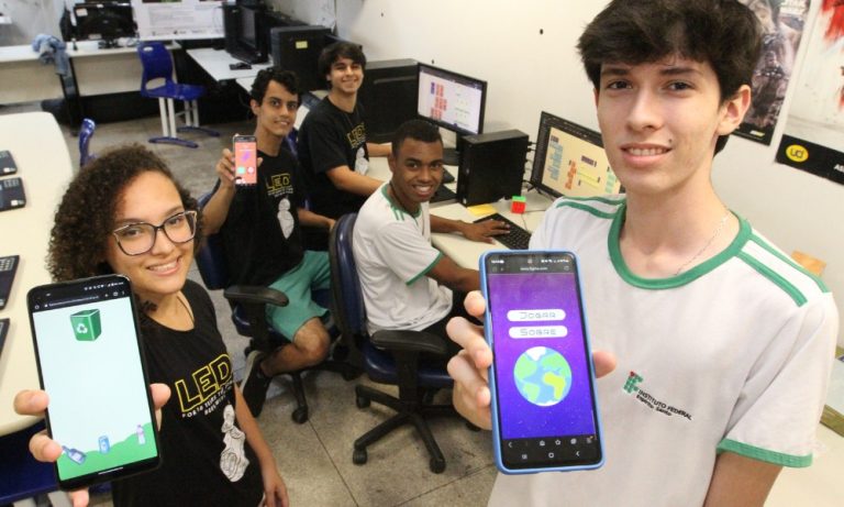Alunos ganham destaque com criação de jogos no ES