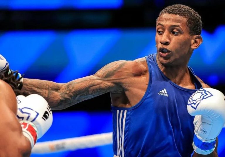 Capixaba Yuri Falcão vence indiano e vai às oitavas de final de Mundial de boxe