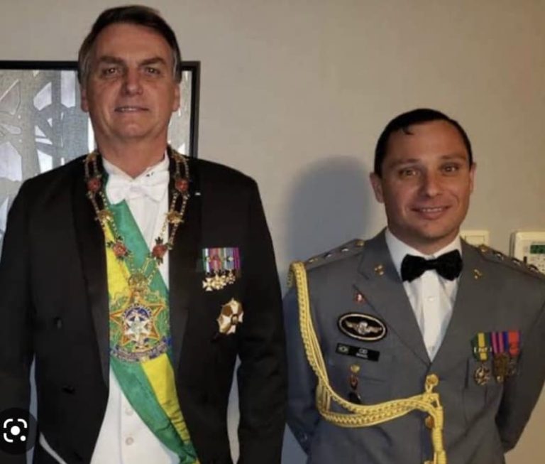 Defesa diz que dinheiro em espécie de Cid vem de salário e descarta delação
