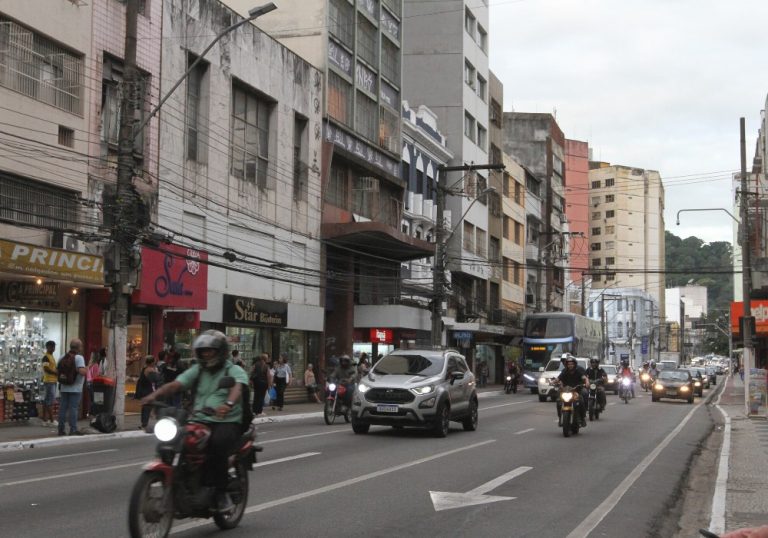 ES tem 70% de veículos com mais de 10 anos de uso