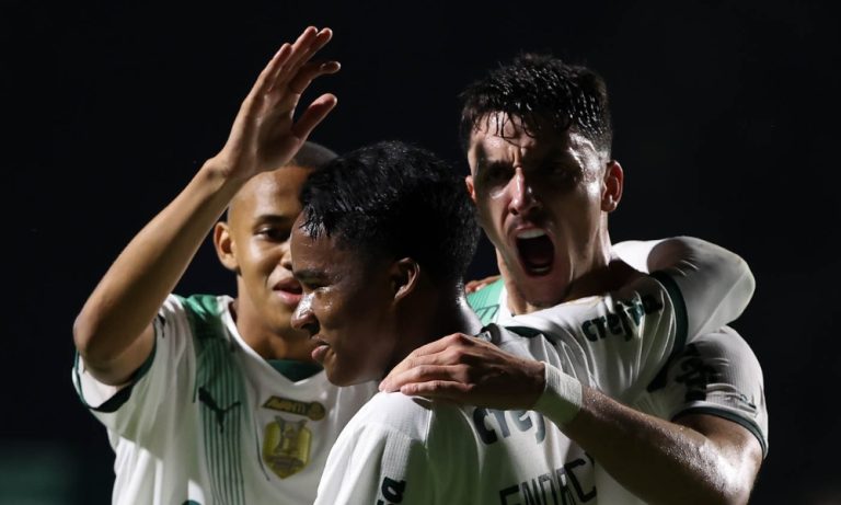 Dudu faz o primeiro no ano, e Palmeiras goleia o Goiás fora de casa