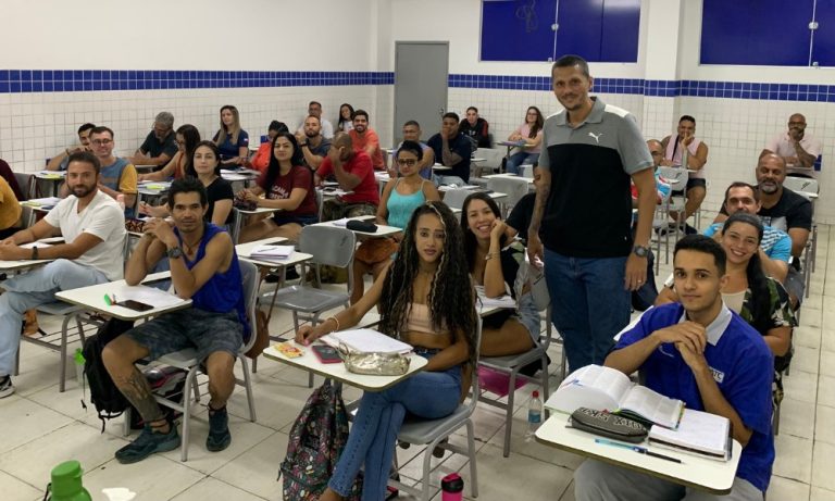 Nova era de concursos com 8.500 vagas e salário de até 23 mil