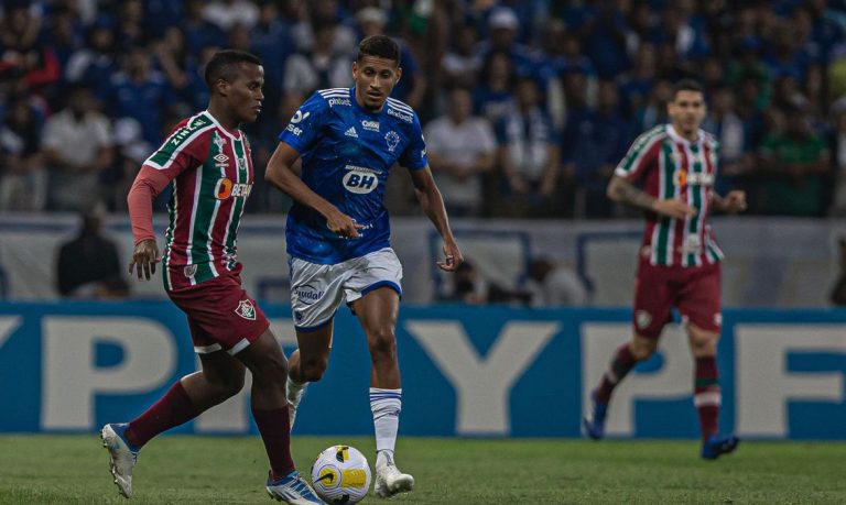 De olho na liderança do Brasileiro, Cruzeiro recebe o Fluminense nesta quarta