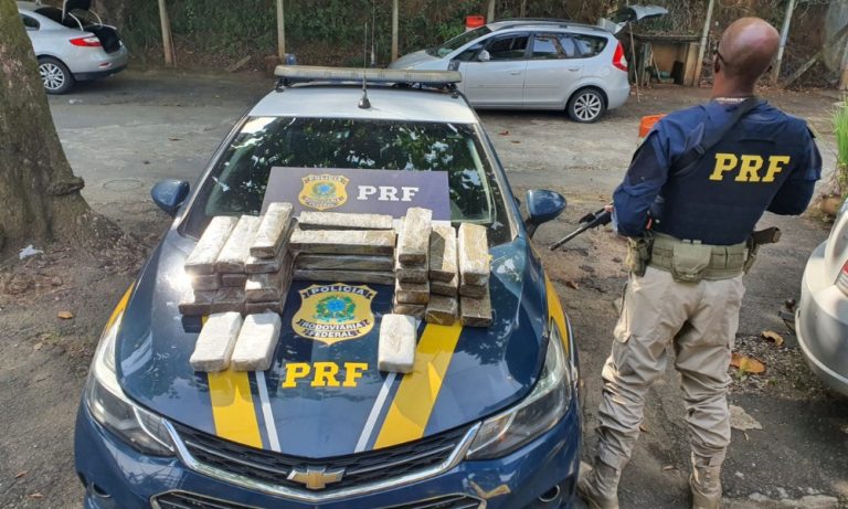 Polícia prende traficante com 30 kg de maconha na BR-101