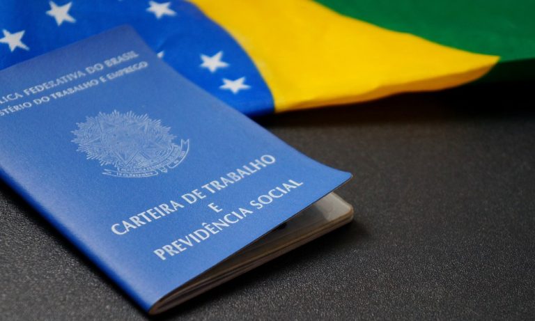 Governo prepara reforma para criar novos direitos trabalhistas