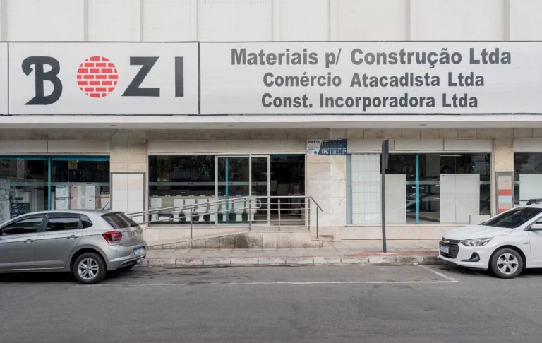Parceiro para toda obra, Bozi completa 56 anos