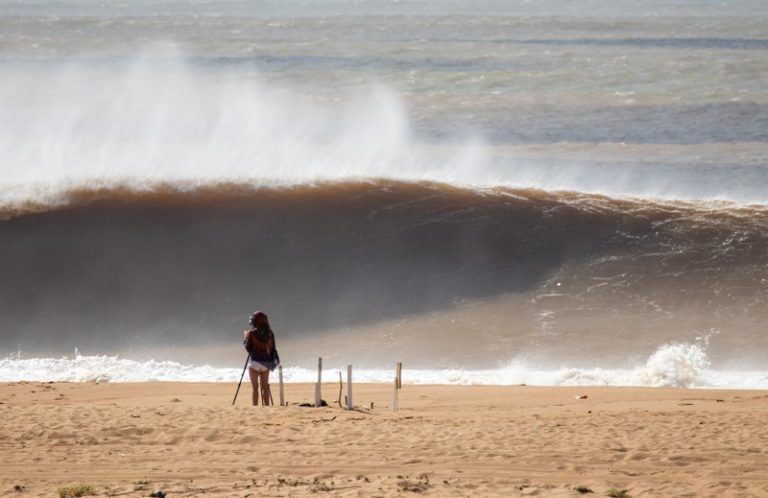 Marinha alerta para ondas de até 3 metros no litoral do ES