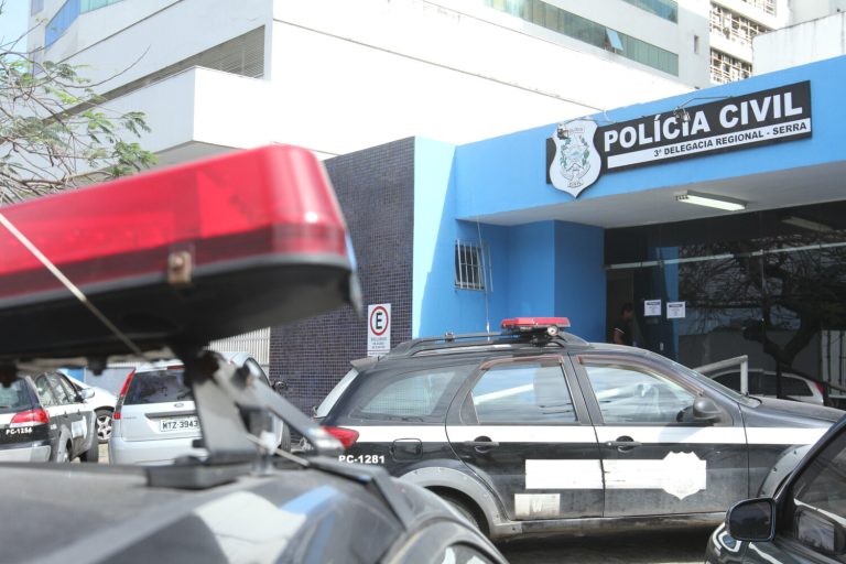 Funcionários de metalúrgica são presos ao furtar óleo de empresa na Serra