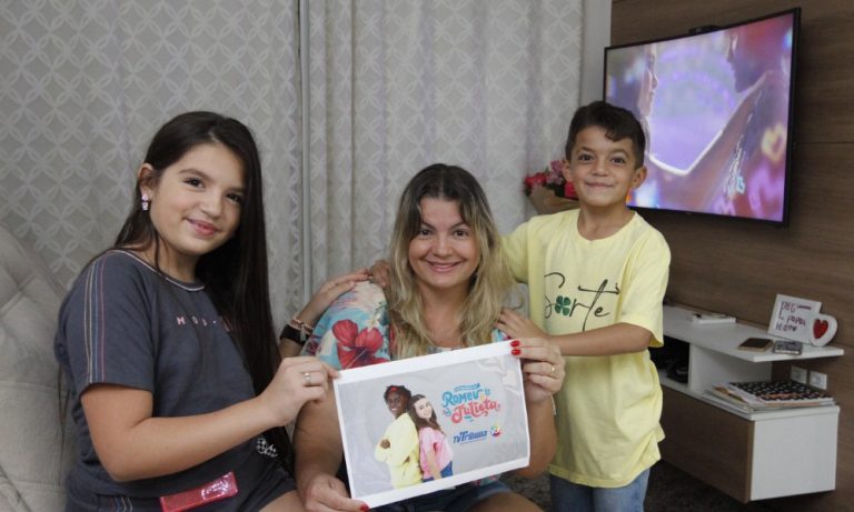 Nova novela do SBT ganha legião de fãs mirins