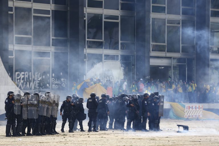 PGR é contra soltura de coronel da PM preso após ataques em Brasília