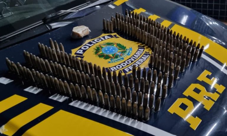 Motorista é preso pela PRF com 192 pinos de cocaína na BR-262 no ES