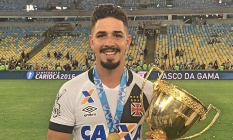 Kadu Fernandes, zagueiro ex-Vasco, morre em acidente de carro no RJ
