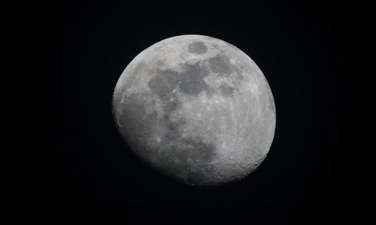 China anuncia planos de enviar astronautas para a Lua antes de 2030