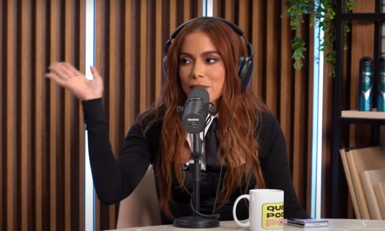 Anitta diz que ‘quase morreu’ ano passado e que ficou 10 meses sem ter ninguém