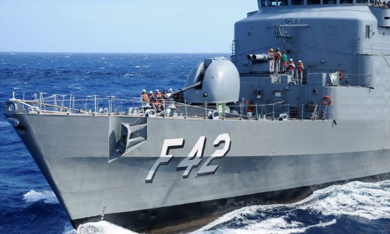 Navio de guerra da Marinha abre para visitação neste final de semana
