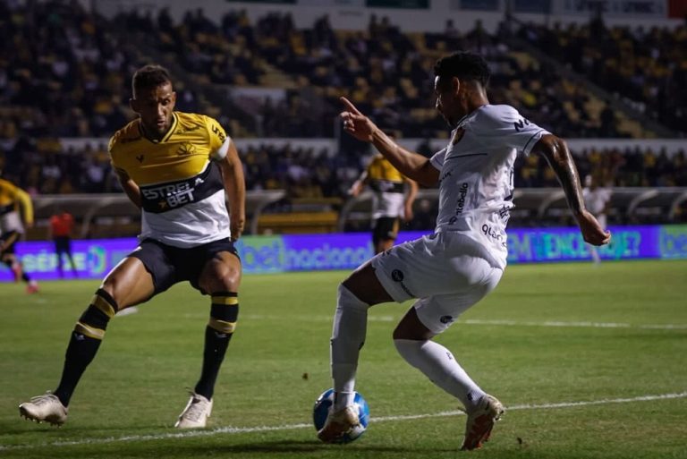 Sport vacila na etapa inicial e perde a primeira na Série B