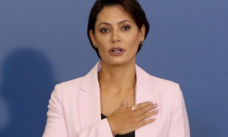 Michelle Bolsonaro passa mal e é atendida em hospital de Brasília, diz PL