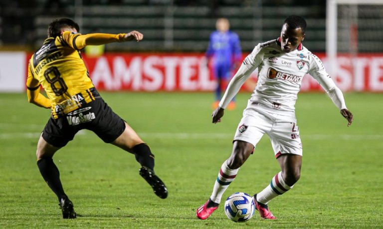 Strongest vence reservas do Fluminense e frustra classificação antecipada
