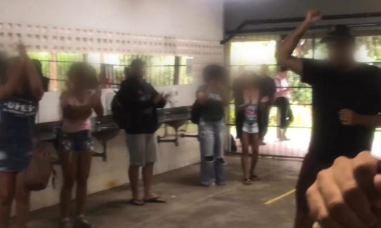 Alunos da Ufes protestam contra mudanças no Restaurante Universitário