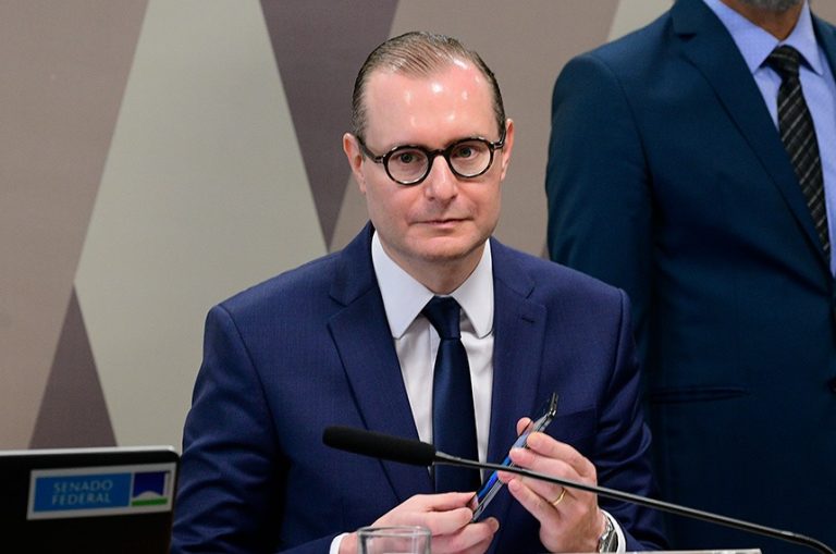 Acompanhe ao vivo: indicado ao STF, Zanin encara Senado para sabatina