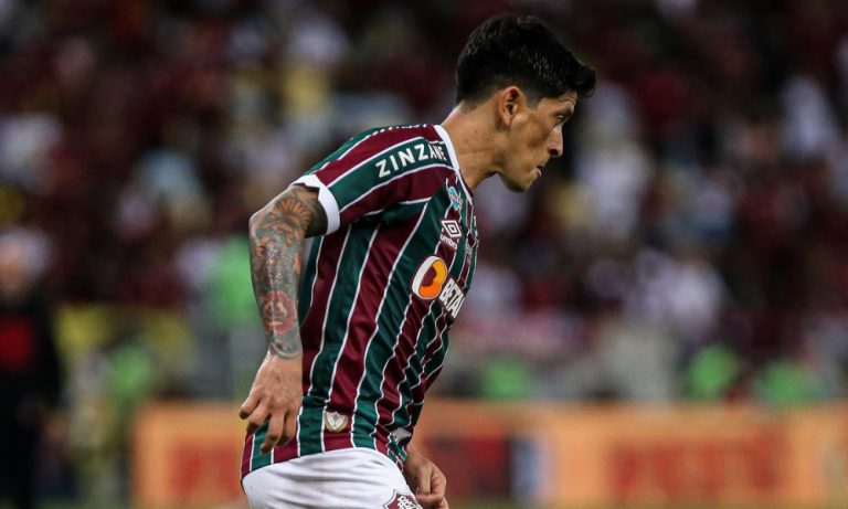 Cano encerra jejum de gols, mas Fluminense fica só no empate com o Goiás