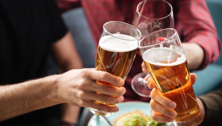 Consumo de bebida alcoólica aumenta risco de 61 doenças, segundo estudo
