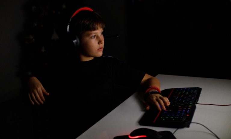Entenda como funciona o aplicativo Discord e veja os cuidados
